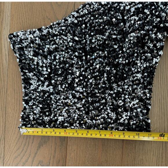 Mi Ami One Shoulder Long sleeve Sequin Blouse Silver Metallic Side Zip Small - Picture 10 of 11